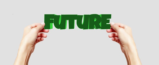 FUTUREの文字を持つ手